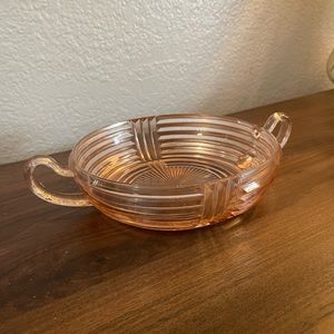 Anchor Hocking Manhattan Pink Glass Ribbed Dish